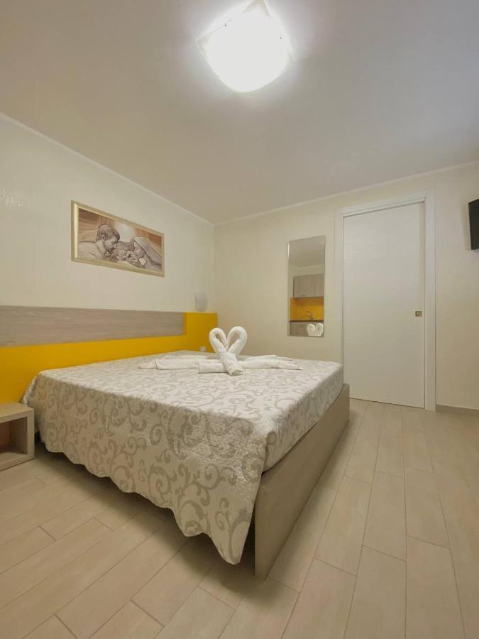 Viola Apartment ปอร์โตเชซาเรโอ ภายนอก รูปภาพ